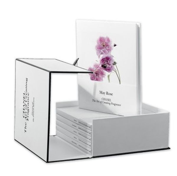 Chanel. The Art of Creating Fragrance. Flowers of the French Riviera (set of 6 books)
Chanel. The Art of Creating Fragrance. Flowers of the French Riviera (set of 6 books)
