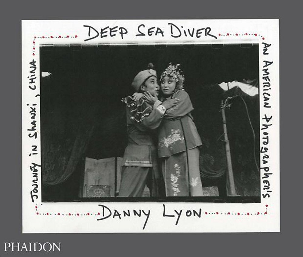 

Deep Sea Diver : An American Photographer's Journey in Shanxi, China