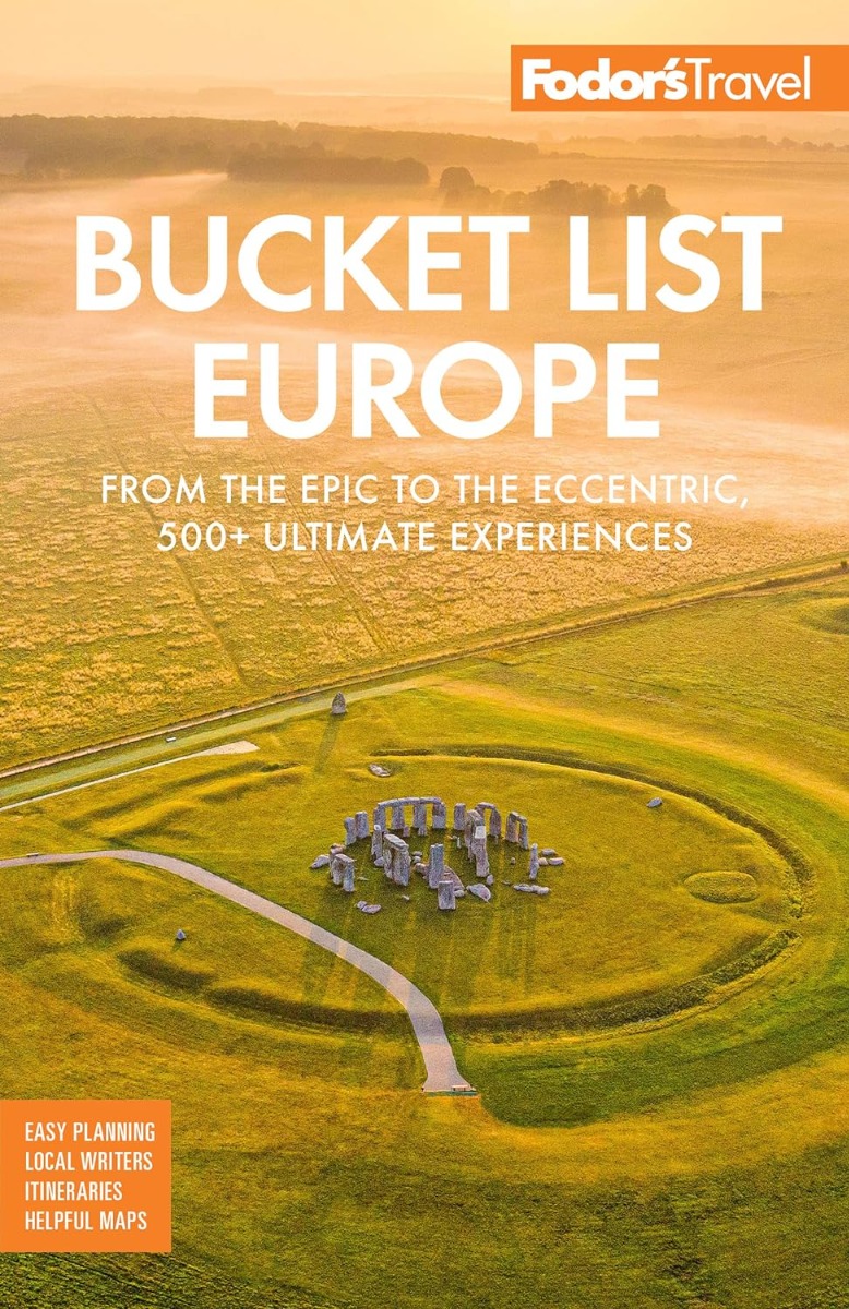 [object Object] «Bucket List Europe. From the Epic to the Eccentric, 500+ Ultimate Experiences» - фото №1