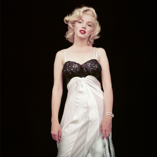 THE ESSENTIAL MARILYN MONROE HB 