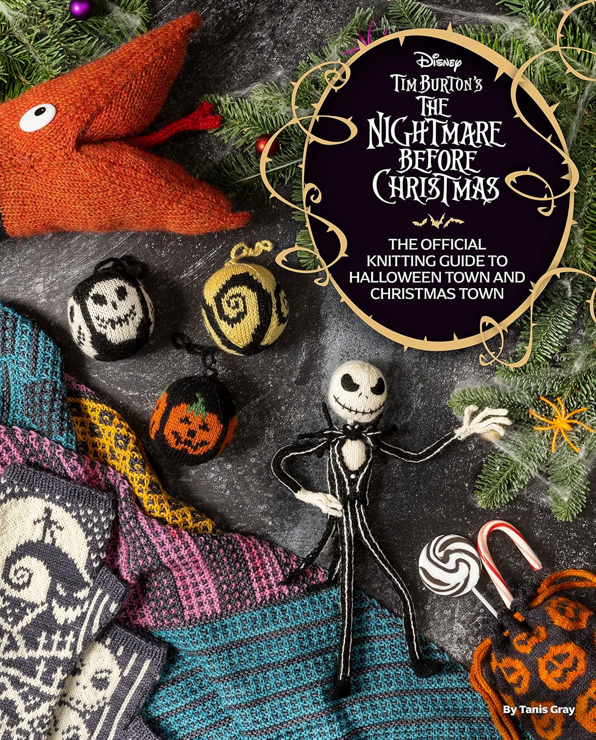 Disney Tim Burton`s Nightmare Before Christmas: The Official Knitting Guide to Halloween Town and Christmas Town 
