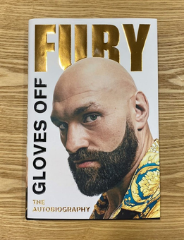 Паперова книга «Gloves Off : Tyson Fury Autobiography», автор Тайсон Фьюрі - фото №2 - мініатюра