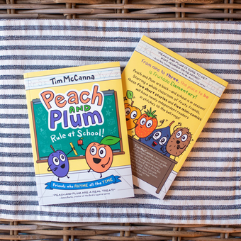 Бумажная книга «Peach and Plum: Rule at School!», автор Тим МакКанна - фото №6 - миниатюра