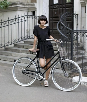 Бумажная книга «Velo 3rd Gear. Bicycle Culture and Storie» - фото №2 - миниатюра