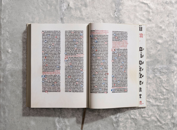 Бумажная книга «The Gutenberg Bible of 1454 (комплект из 2 книг)» - фото №8 - миниатюра
