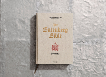 Бумажная книга «The Gutenberg Bible of 1454 (комплект из 2 книг)» - фото №9 - миниатюра