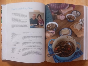 Бумажная книга «The Irish Mammy Cooks Cookbook», автор Орла Драмгул - фото №4 - миниатюра