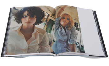 Бумажная книга «W: Stories», автор Стефано Тонки - фото №4 - миниатюра