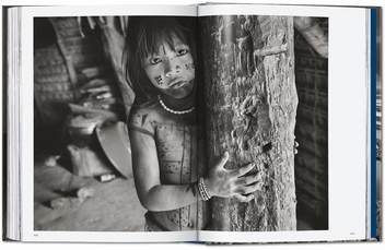 Паперова книга «Sebastião Salgado. Amazônia» - фото №11 - мініатюра