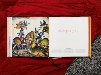 Бумажная книга «Freydal. Medieval Games. The Book of Tournaments of Emperor Maximilian I», автор Стефан Краузе - фото №16 - миниатюра