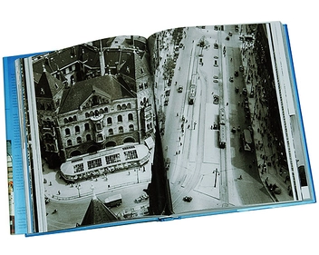 Бумажная книга «Berlin. Portrait of a City», автор Ханс Христиан Адам - фото №4 - миниатюра