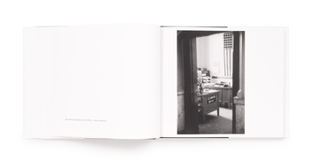 Бумажная книга «Robert Frank: The Americans», авторов Роберт Франк, Джек Керуак - фото №6 - миниатюра