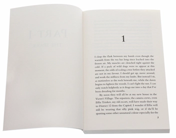 Бумажная книга «Hunger Games Trilogy Box Set», автор Сьюзен Коллинз - фото №11 - миниатюра