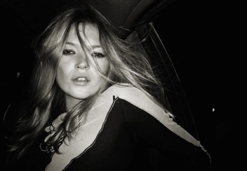 Бумажная книга «Kate Moss by Mario Testino», автор Марио Тестино - фото №9 - миниатюра
