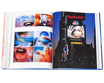 Бумажная книга «100 Contemporary Artists (комплект из 2 книг)» - фото №12 - миниатюра