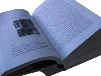Бумажная книга «Steve Jobs. The Exclusive Biography», автор Уолтер Айзексон - фото №4 - миниатюра