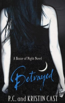 Паперова книга «Betrayed», авторів Філіс Крістіна Каст, Крістін Каст - фото №1 - мініатюра