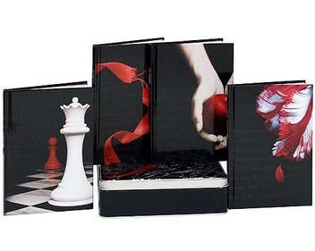 Паперова книга «The Twilight Saga Journals. Boxed Set (комплект из 4 записных книжек)» - фото №12 - мініатюра