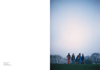 Паперова книга «Linda McCartney. Life in Photographs», авторів Енні Лейбовіц, Пол Маккартні, Мартін Харрісон, Лінда Маккартні, Мері Маккартні, Стелла Маккартні - фото №7 - мініатюра