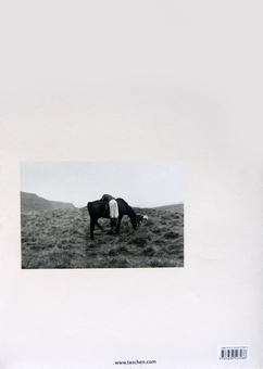 Паперова книга «Linda McCartney. Life in Photographs», авторів Енні Лейбовіц, Пол Маккартні, Мартін Харрісон, Лінда Маккартні, Мері Маккартні, Стелла Маккартні - фото №3 - мініатюра