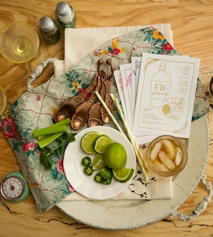 Паперова книга «Craft Cocktails», автор Браян Ван Фландерн - фото №11 - мініатюра