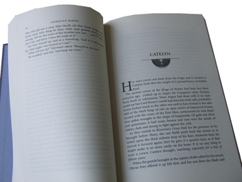 Бумажная книга «A Song of Ice and Fire. Book 2. A Clash of Kings», автор Джордж Р. Р. Мартин - фото №6 - миниатюра