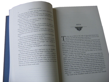 Паперова книга «A Song of Ice and Fire. Book 3: A Storm of Swords», автор Джордж Р. Р. Мартін - фото №6 - мініатюра