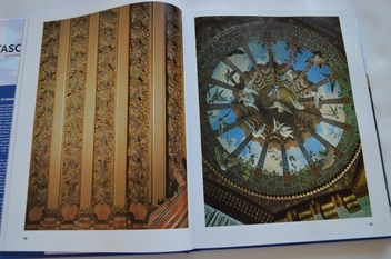 Паперова книга «Gaudi», автор Райнер Зербст - фото №4 - мініатюра