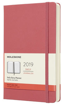  «Ежедневник Moleskine на 2019 год пастельно-розовый (DHD1112DC3Y19)», бренда Moleskine - фото №1 - миниатюра