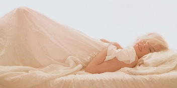 Бумажная книга «Norman Mailer & Bert Stern: Marilyn Monroe», автор Норман Мейлер - фото №3 - миниатюра