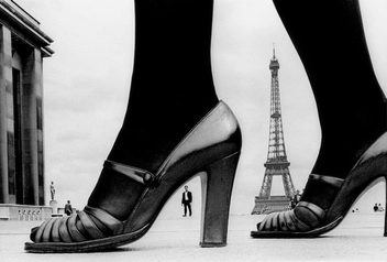 Паперова книга «Paris. Portrait of a City», автор Жан-Клод Готран - фото №3 - мініатюра