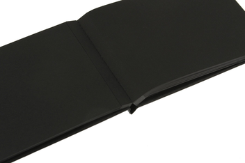  «Черный альбом Moleskine (978-88-6613-530-2#F01A3F)», бренда Moleskine - фото №7 - миниатюра