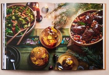Бумажная книга «The German Christmas Cookbook», автор Юрген Краусс - фото №4 - миниатюра