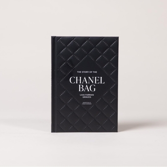 Бумажная книга «The Story of the Chanel Bag. Timeless. Elegant. Iconic.», автор Лайя Фарран Грейвс - фото №2 - миниатюра