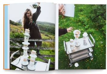 Бумажная книга «Herrlich Hosting: A Visual Guide to Food, Feeling & Table Culture», автор Ханна Клееберг - фото №4 - миниатюра