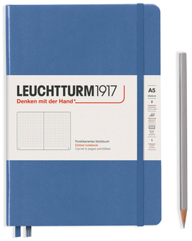  «Блокнот Leuchtturm1917 Muted Colours Точка Деним (361580)», бренда Leuchtturm1917 - фото №1 - миниатюра