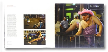 Паперова книга «Street Photography Now», авторів Софі Ховарт, Стівен Макларен - фото №3 - мініатюра