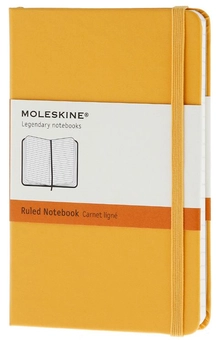  «Карманная записная книжка Moleskine Classic Coloured Оранжевая в линию (MM710M2F#978-88-6613-633-0)», бренда Moleskine - фото №1 - миниатюра
