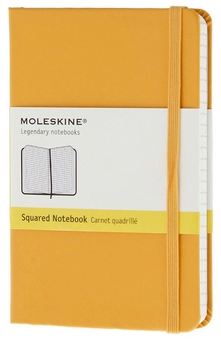  «Карманная записная книжка Moleskine Classic Coloured Оранжевая в клетку (MM712M2F#978-88-6613-634-7)», бренда Moleskine - фото №1 - миниатюра