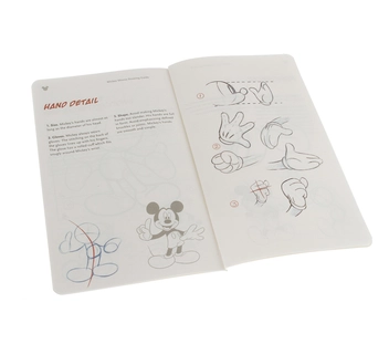  «Записная книжка Moleskine Mickey Mouse Черная в линию (978-88-6613-790-0#LEDIQP060F)», бренда Moleskine - фото №8 - миниатюра