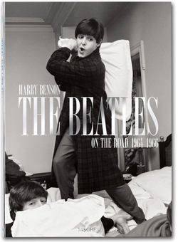 Паперова книга «The Beatles», автор Гаррі Бенсон - фото №1 - мініатюра