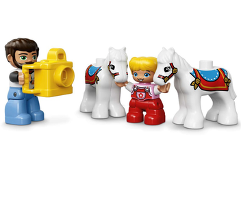«Конструктор LEGO DUPLO Большой парк аттракционов (10840)», бренда LEGO - фото №11 - миниатюра