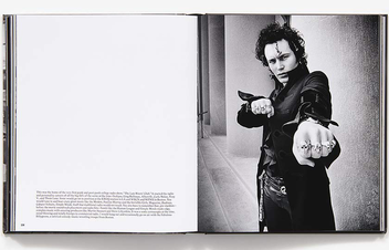 Бумажная книга «Punk, Post Punk, New Wave: Onstage, Backstage, In Your Face, 1978-1991», автор Майкл Грекко - фото №5 - миниатюра