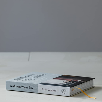 Бумажная книга «A Modern Way to Live», автор Мэтт Гибберд - фото №3 - миниатюра