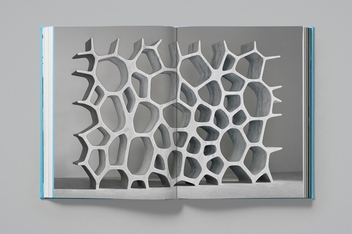 Паперова книга «Marc Newson. Works 84-24», автор Елісон Касл - фото №5 - мініатюра