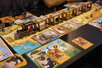 «Настільна гра Lord of Boards Кольт Експрес (Colt Express) (LOB2117UA)», бренда Lord of Boards - фото №3 - миниатюра