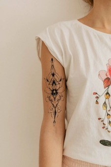 «Тимчасове тату Tattooshka Мандала - лотос (QC-911)», бренда Tattooshka - фото №3 - миниатюра