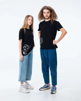 «Футболка Handcrafts by orphans Девушка с пазлом Черная М», бренда Handcrafts by Orphans - фото №5 - миниатюра