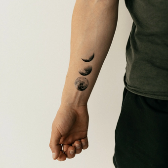 «Тимчасове тату Tattooshka Фази Місяця (T-136)», бренда Tattooshka - фото №4 - миниатюра