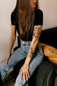 «Тимчасове тату Tattooshka Велика троянда з гілочкою (TH-173)», бренда Tattooshka - фото №3 - миниатюра